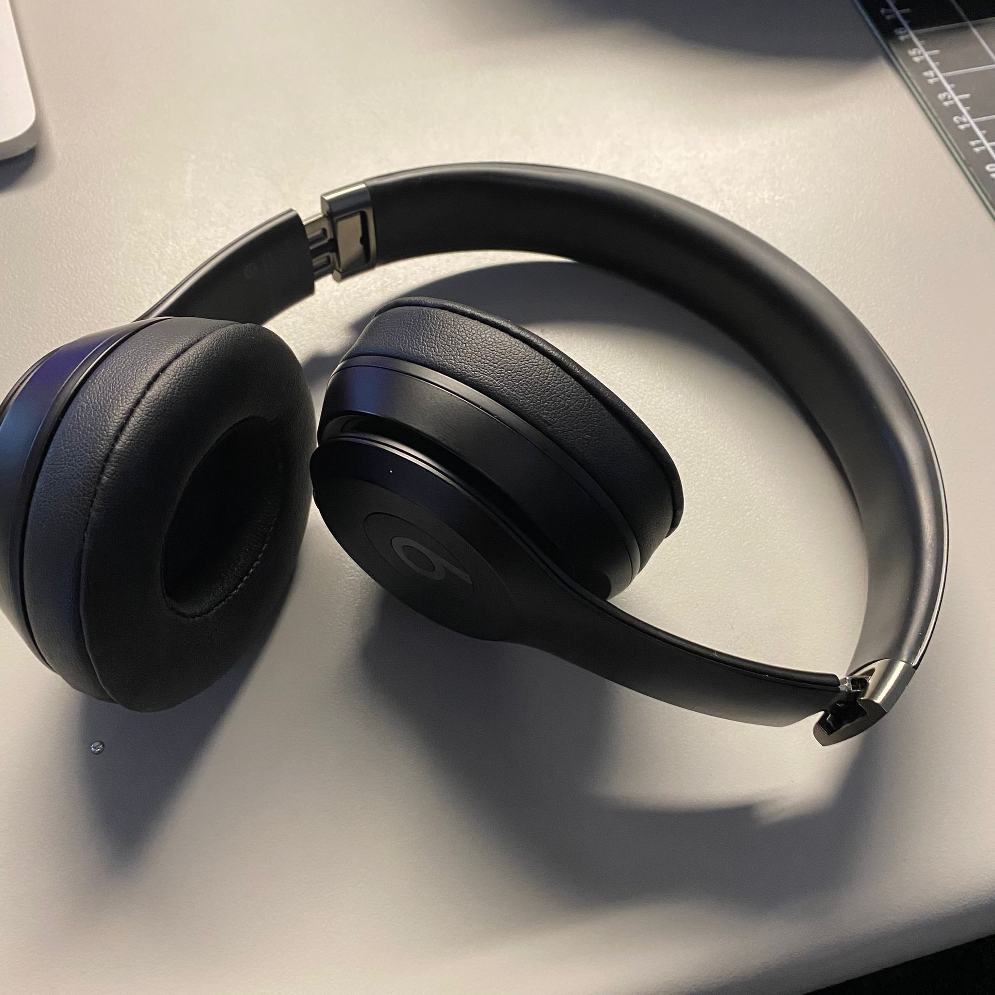 The folded sound of headphones